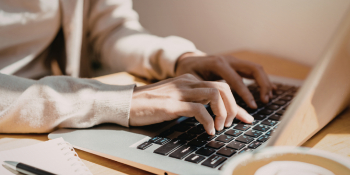 Képernyős munkakörben dolgozók egészségügyi kockázatai és szemészeti szakvizsgálata